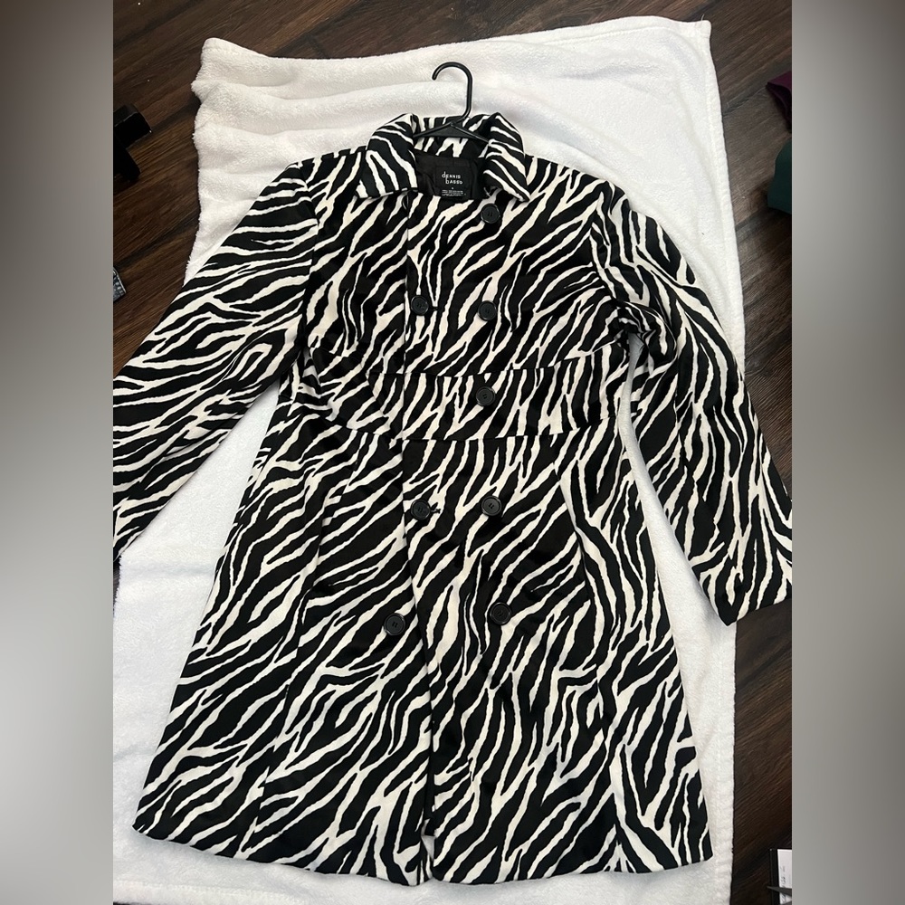This Shoulder Padded, Soft Velvet like, Zebra Print Knee Length
-